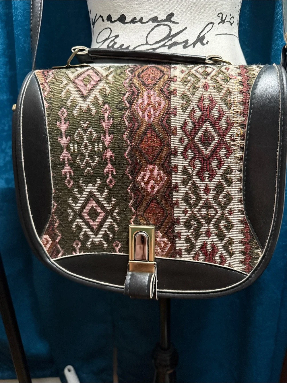 Woven Pattern Shoulder Bag in Olive and Pink Boho Country